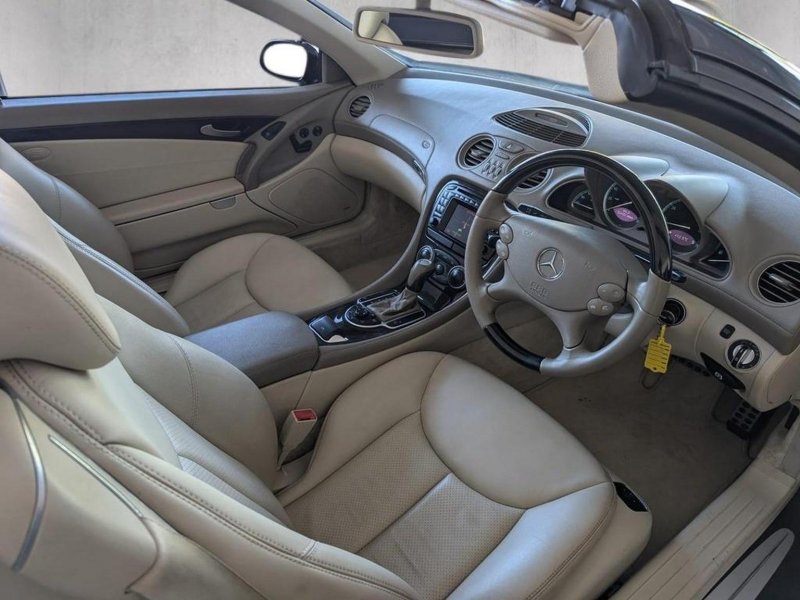 MERCEDES-BENZ SL