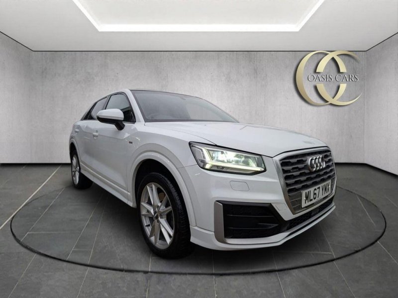 AUDI Q2