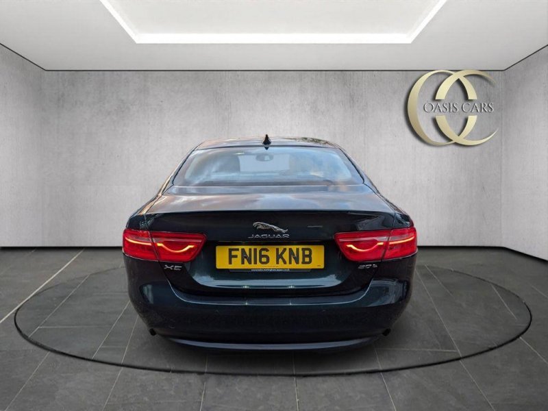 JAGUAR XE