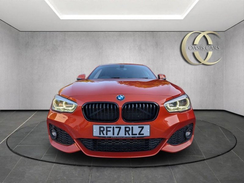 BMW 1 SERIES