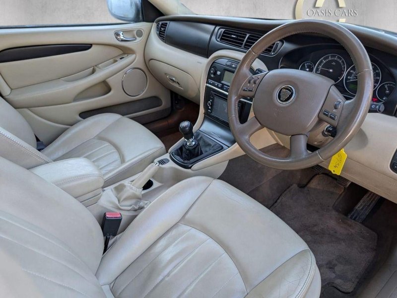 JAGUAR X-TYPE