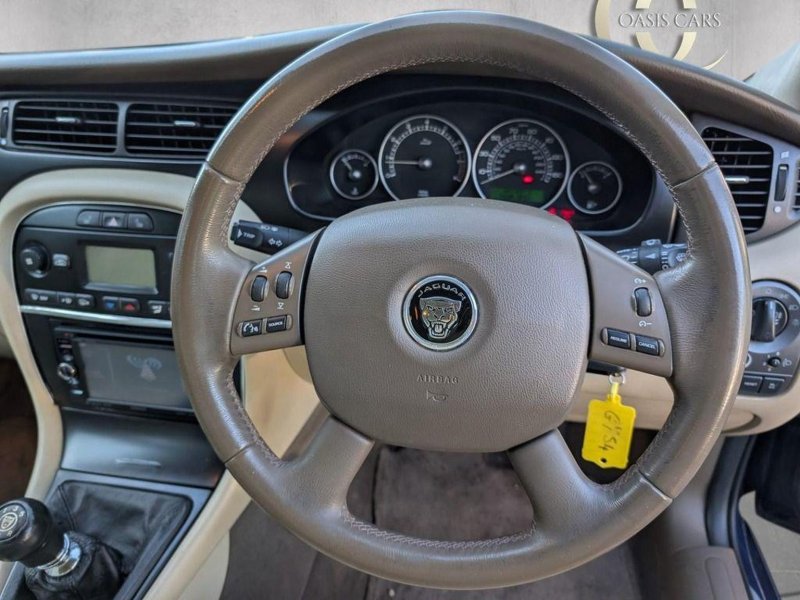 JAGUAR X-TYPE