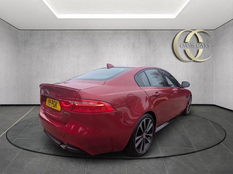 JAGUAR XE