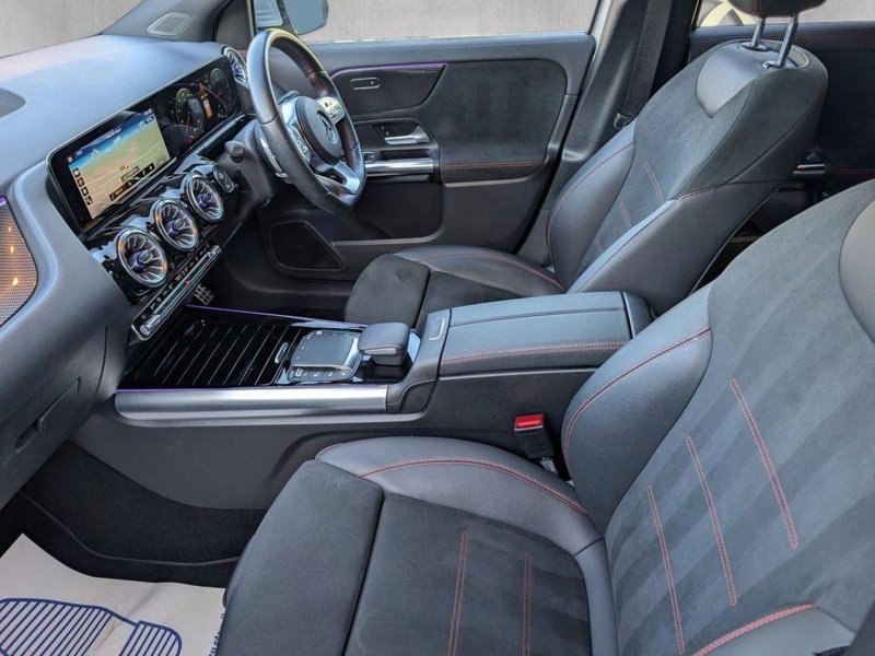 MERCEDES-BENZ GLA CLASS