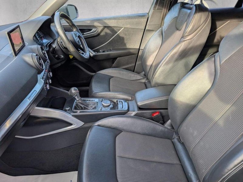 AUDI Q2