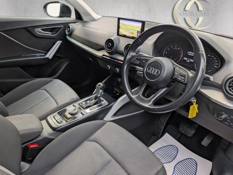 AUDI Q2