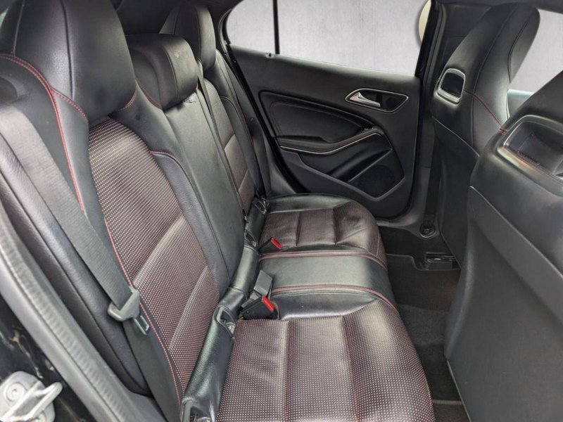MERCEDES-BENZ GLA CLASS