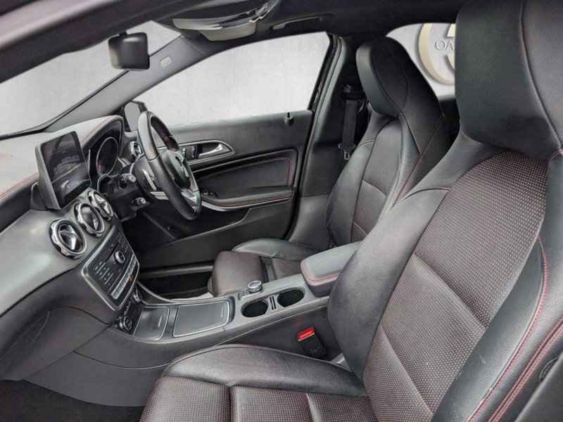 MERCEDES-BENZ GLA CLASS