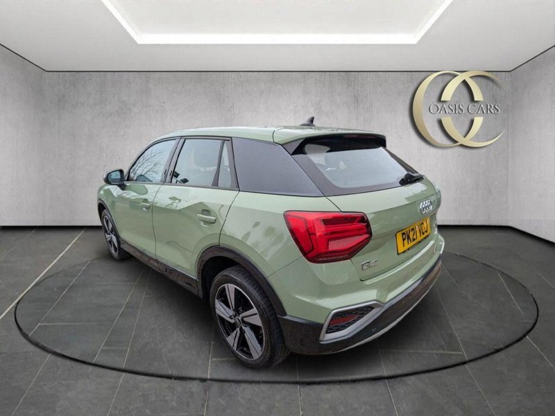 AUDI Q2