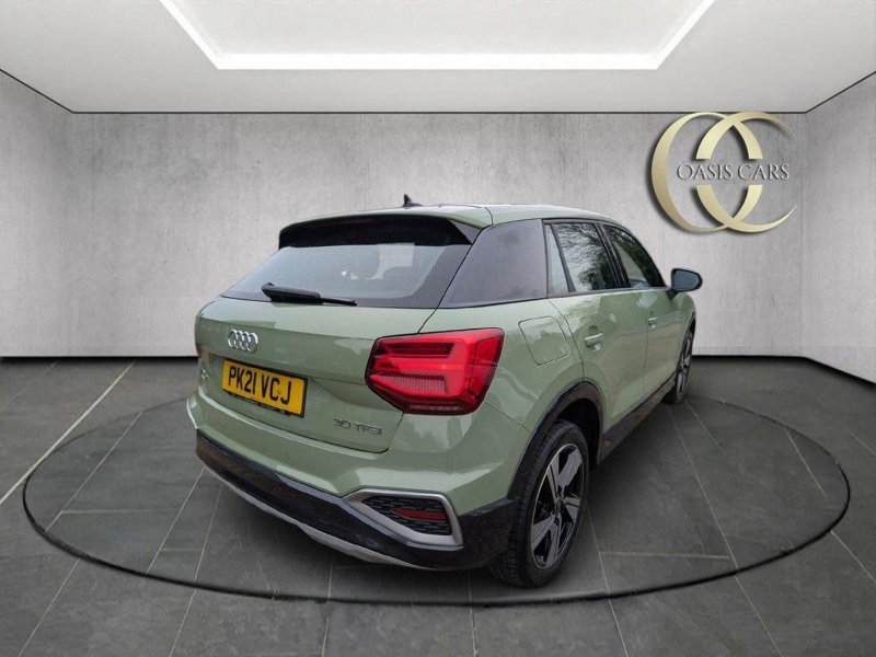 AUDI Q2