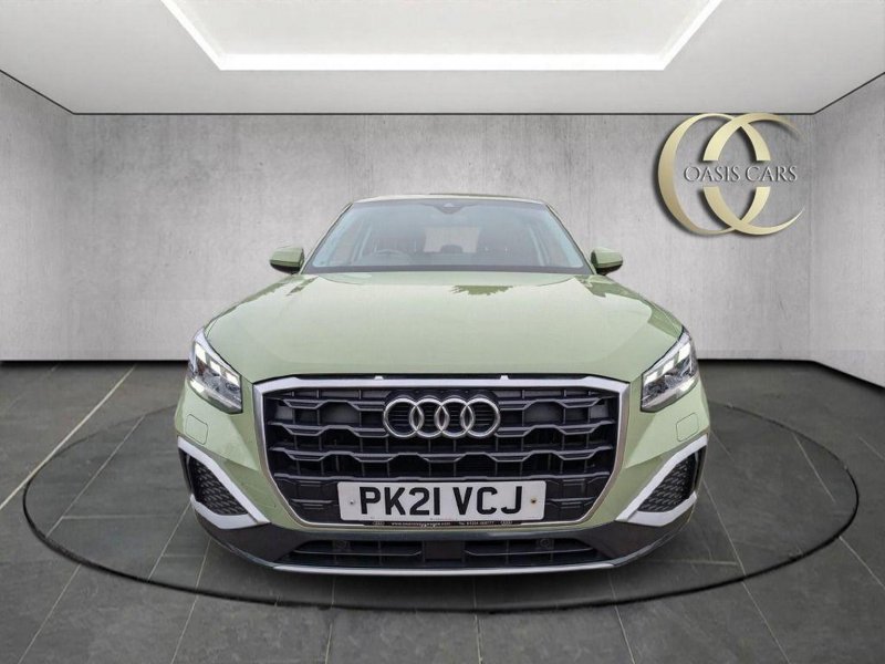 AUDI Q2