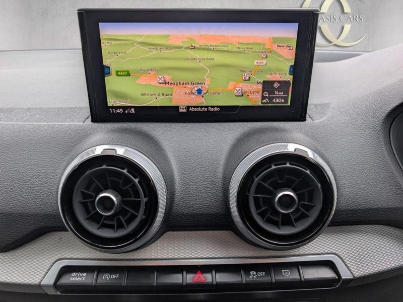 AUDI Q2