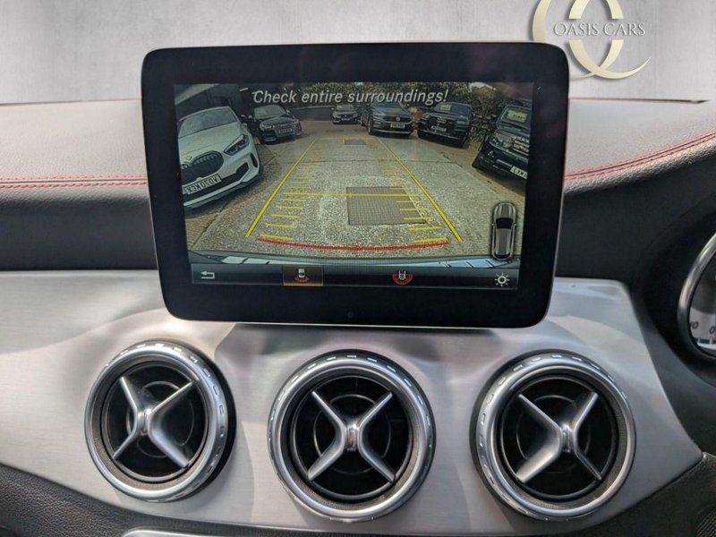 MERCEDES-BENZ GLA CLASS