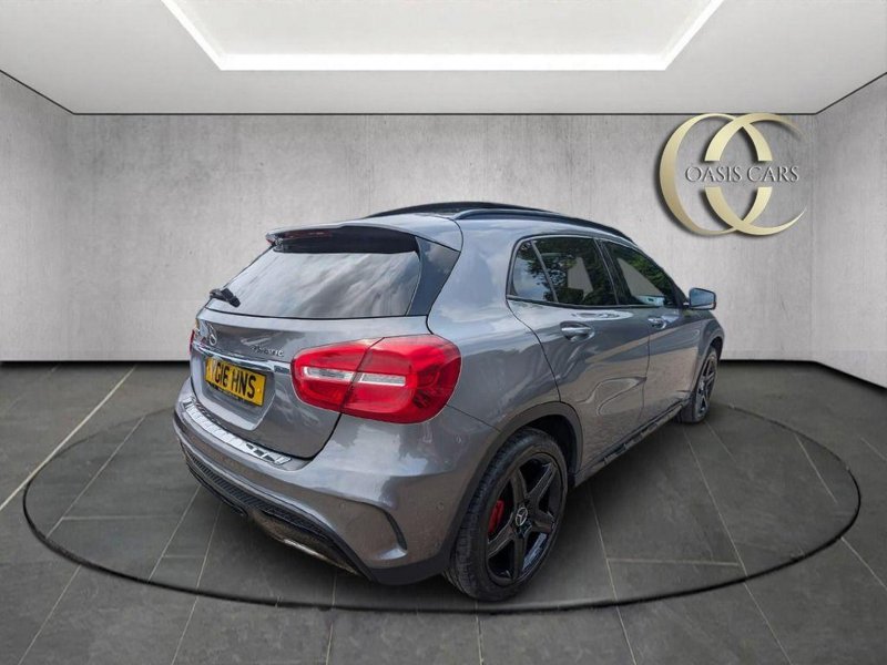 MERCEDES-BENZ GLA CLASS