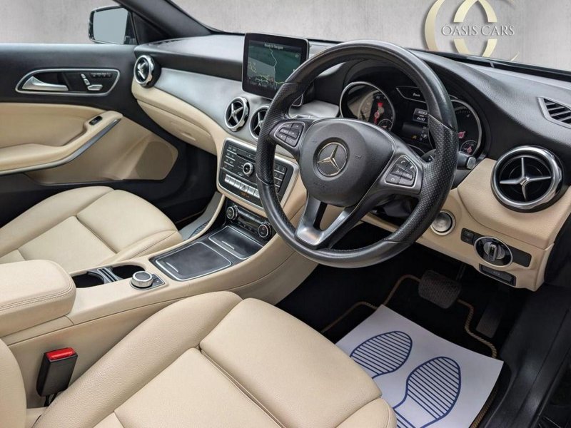 MERCEDES-BENZ GLA CLASS