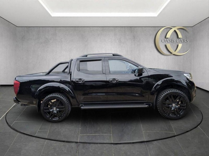 NISSAN NAVARA