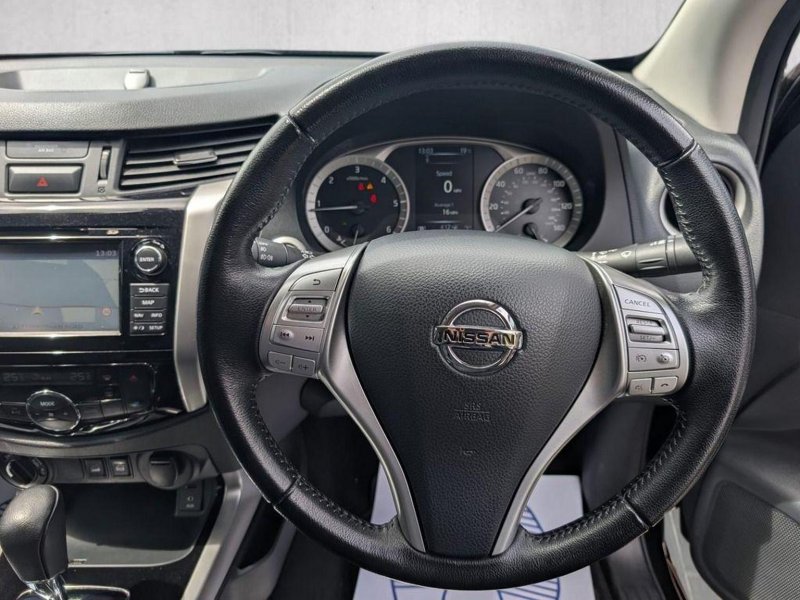 NISSAN NAVARA