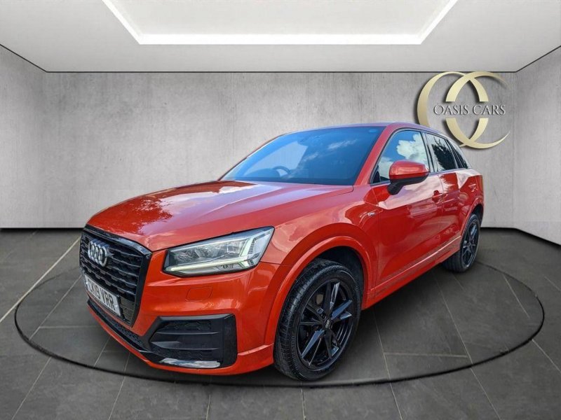 AUDI Q2